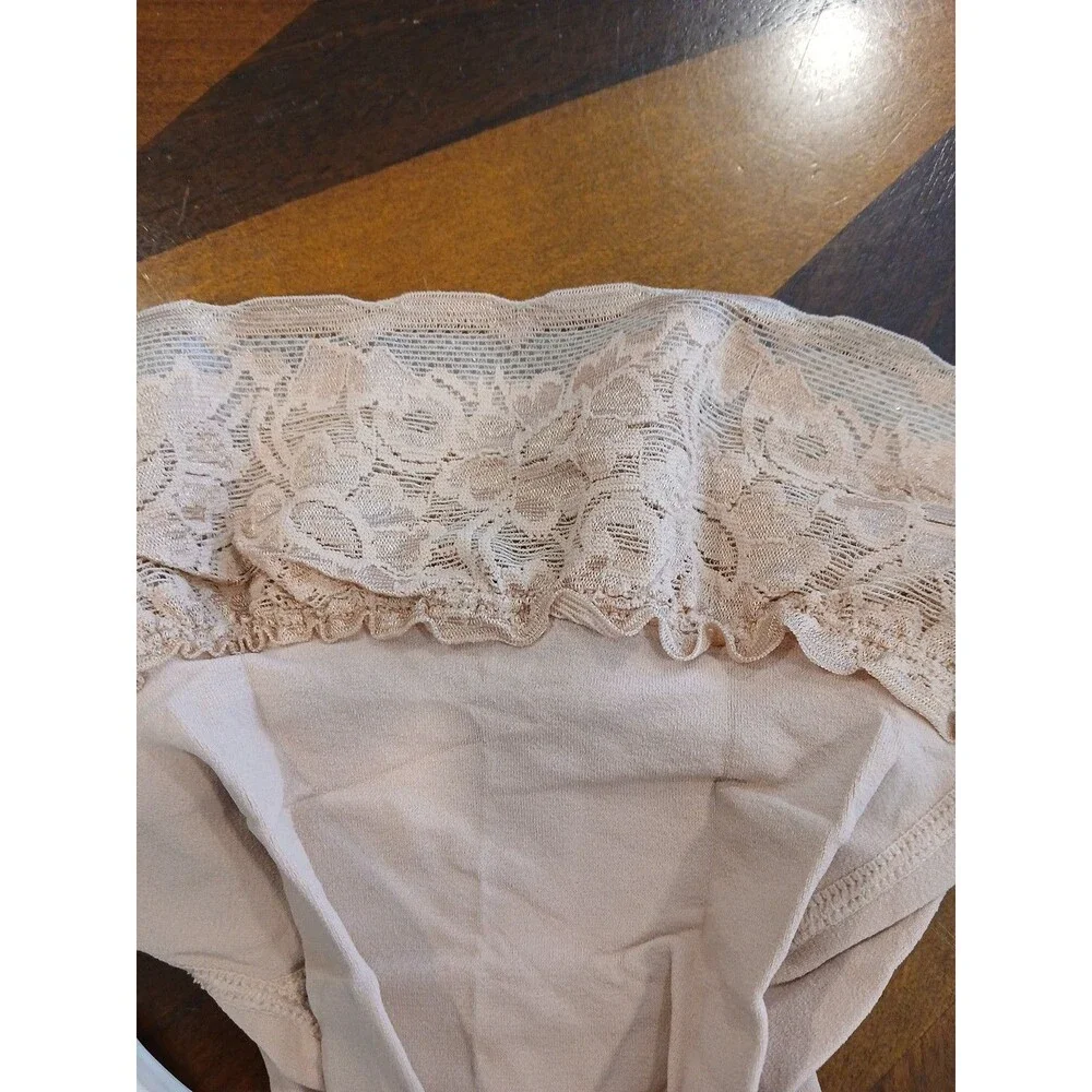 Hipstik Sheer Light Nude Pantyhose Size A Retail $38 No Roll Lace Top Super Soft